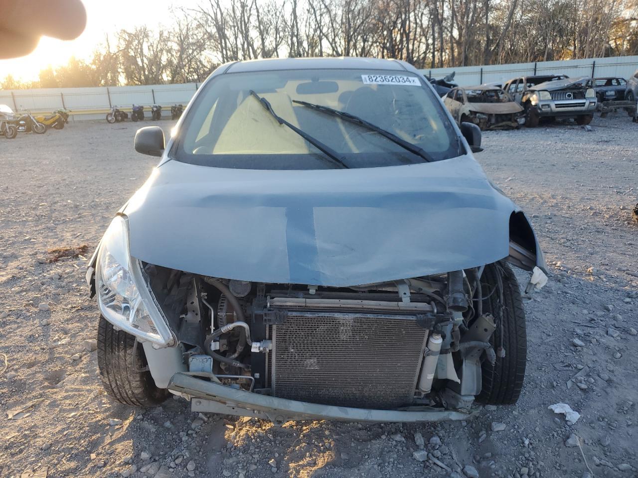 2013 Nissan Versa S - Фото 5