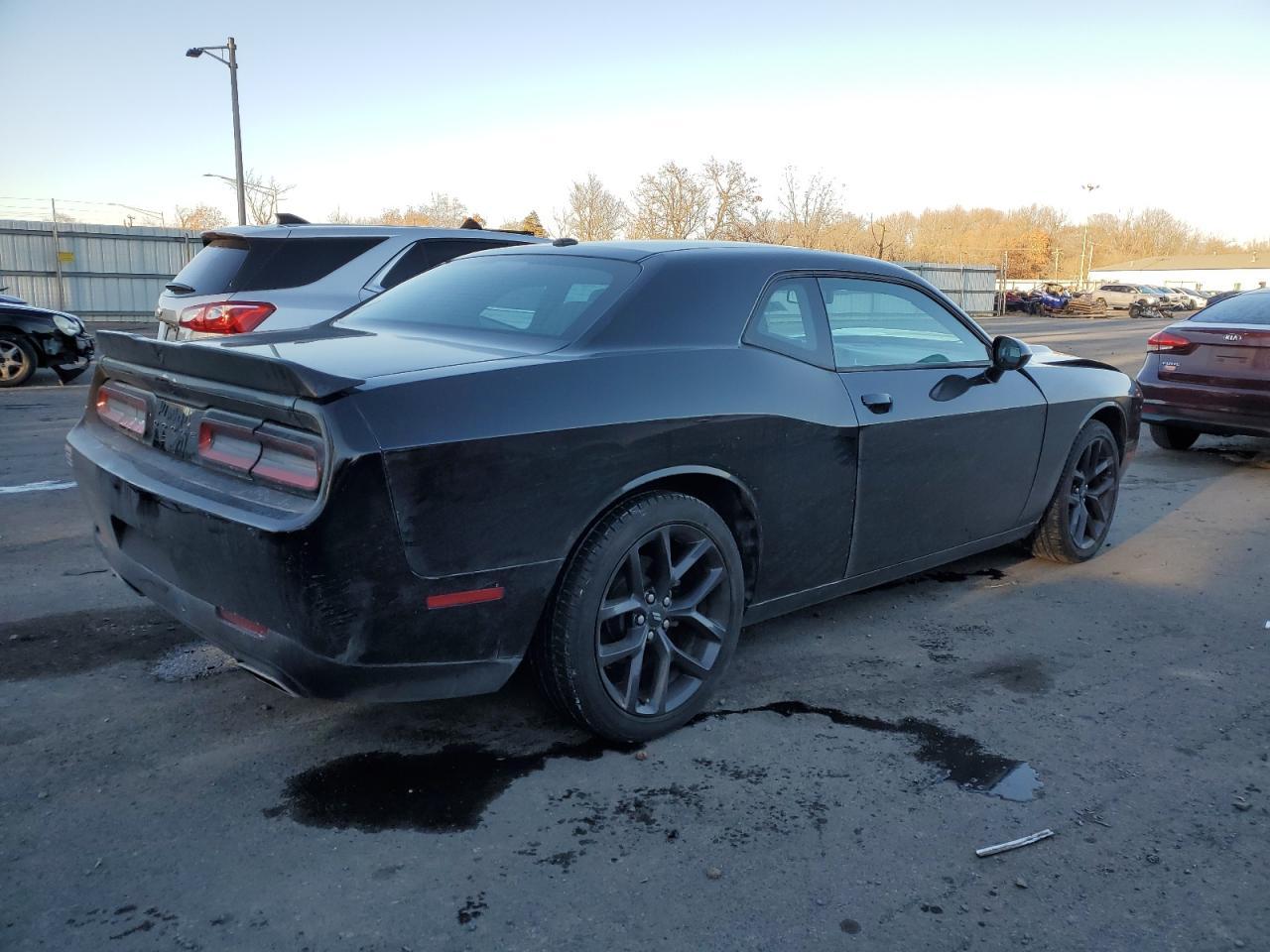 2020 Dodge Challenger Sxt - Фото 3