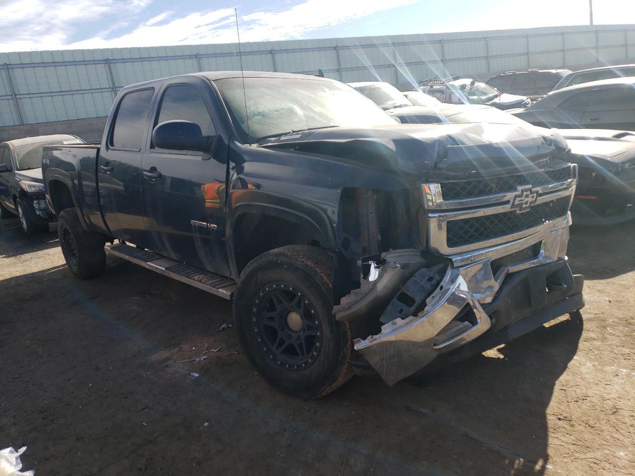 2011 Chevrolet Silverado K2500 Heavy Duty Ltz - Image 4