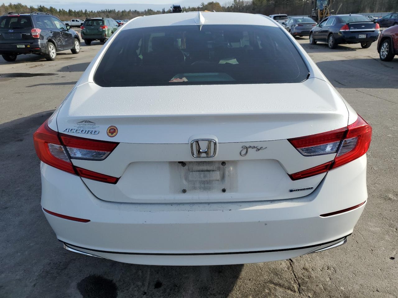 2020 Honda Accord Hybrid - Image 6