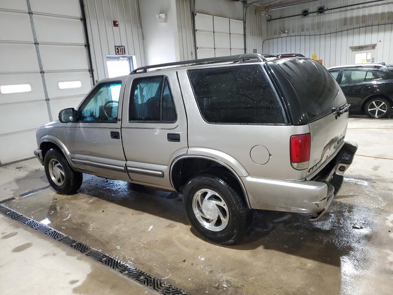 2000 Chevrolet Blazer - Фото 2
