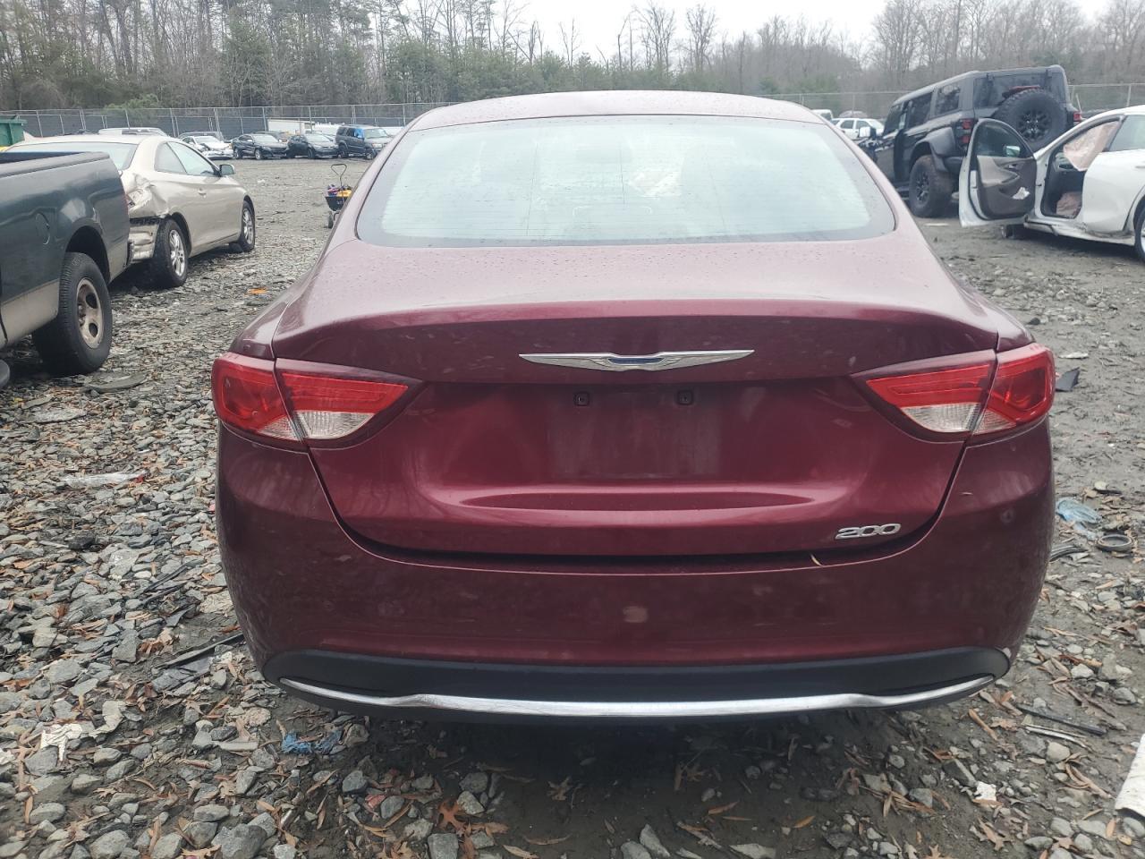 2015 Chrysler 200 Limited - Фото 6