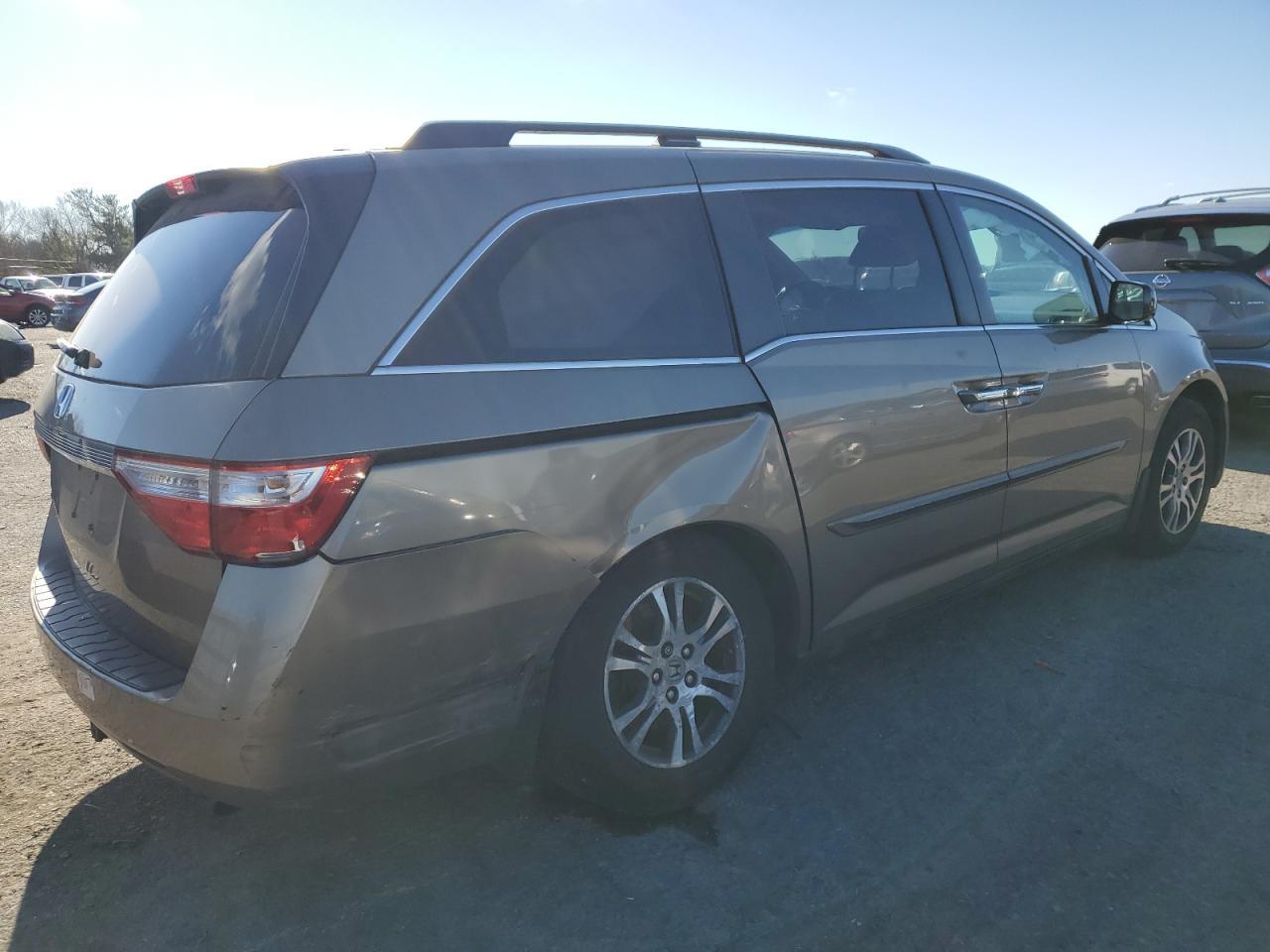 2012 Honda Odyssey Exl - Image 3