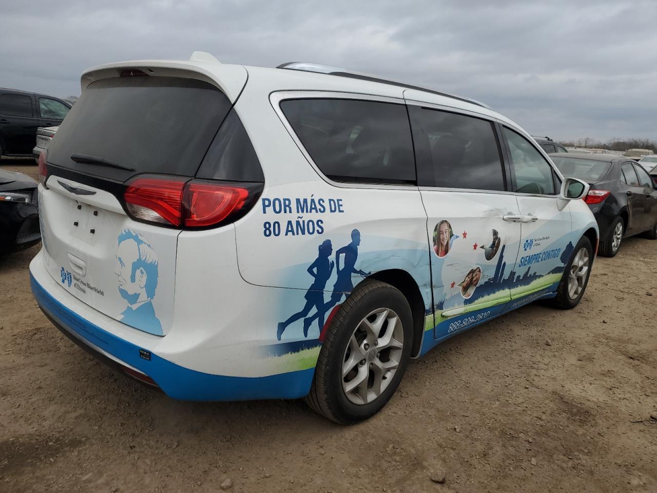 2020 Chrysler Pacifica Touring L - Фото 3