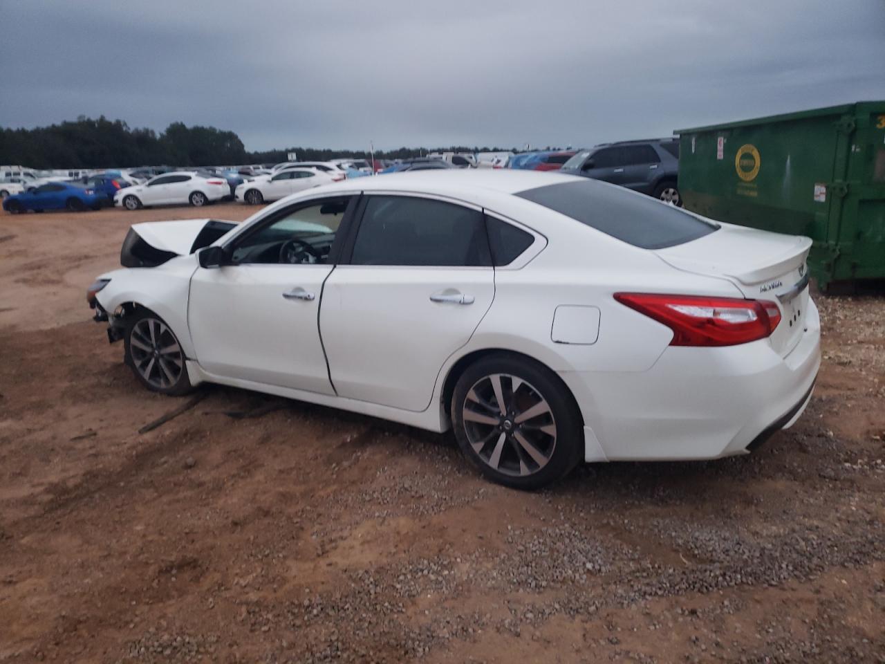 2016 Nissan Altima 2.5 - Фото 2