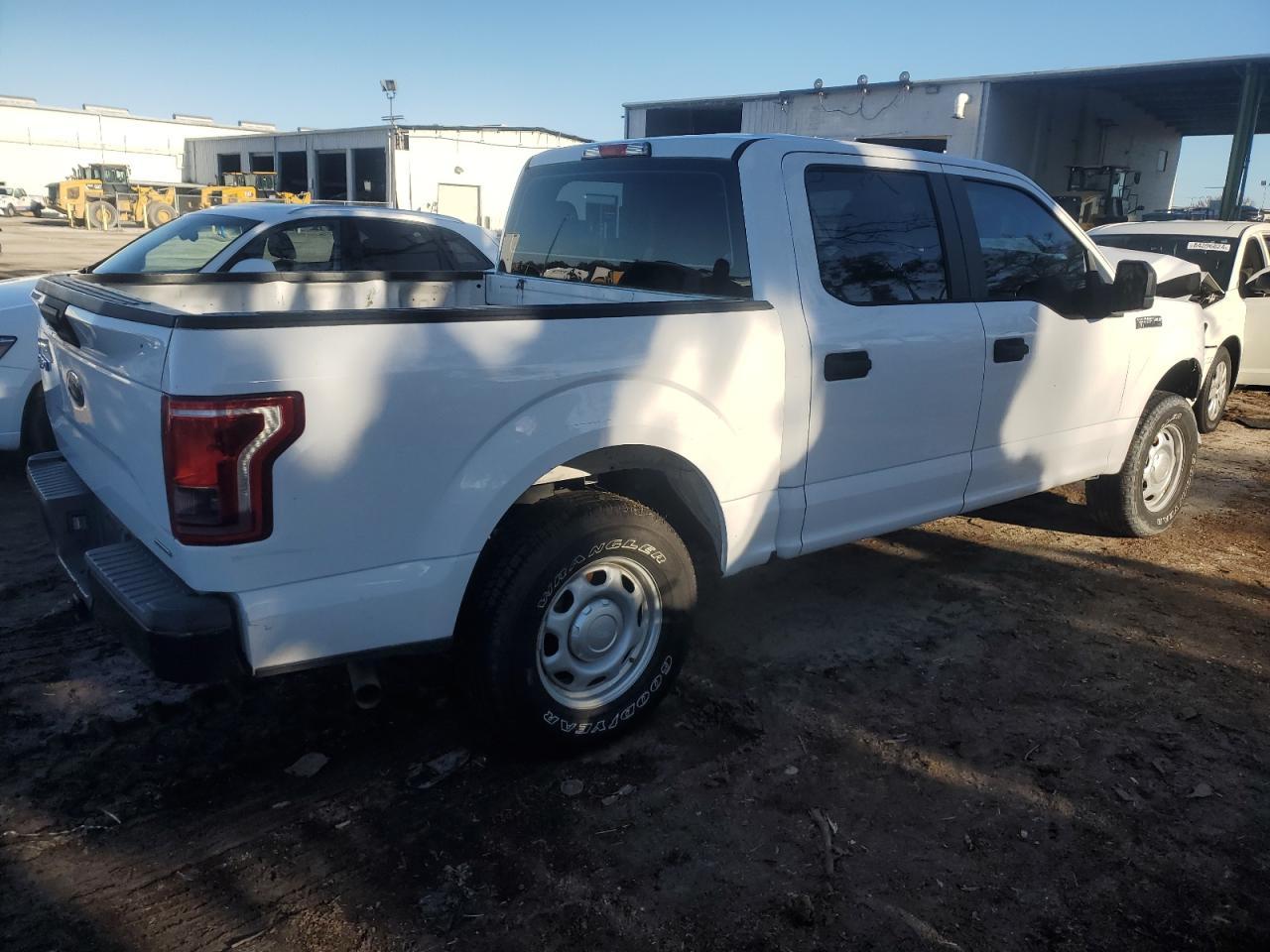 2015 Ford F150 Supercrew - Image 3