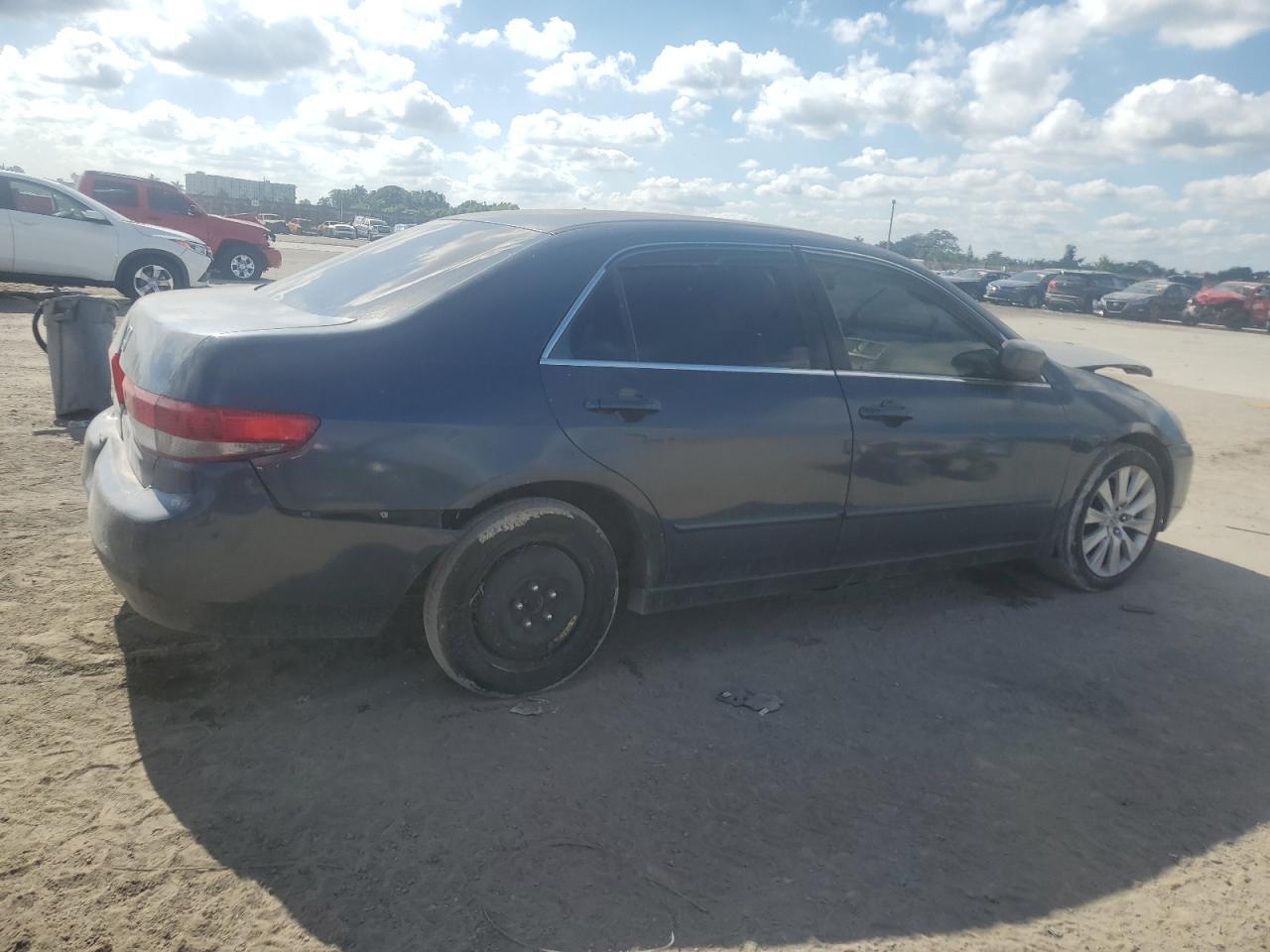 2004 Honda Accord Lx - Image 3