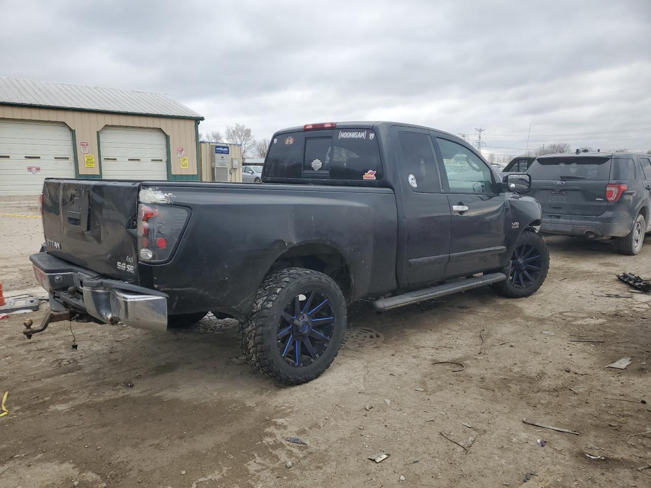 2004 Nissan Titan Xe - Image 3