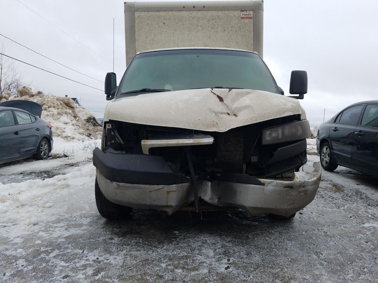 2019 GMC Savana Cutaway G3500 - Image 5