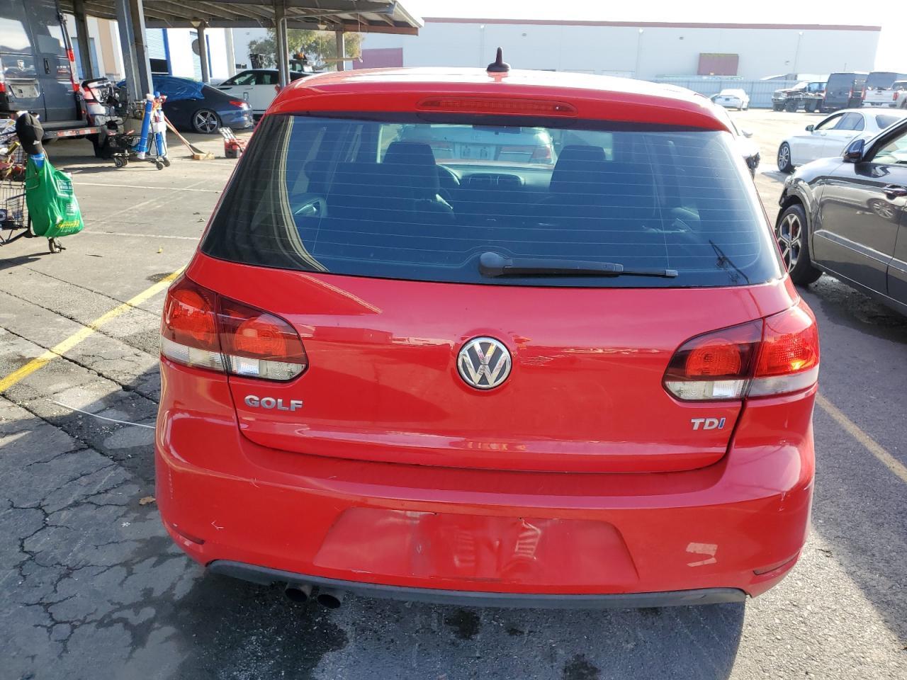 2013 Volkswagen Golf - Image 6