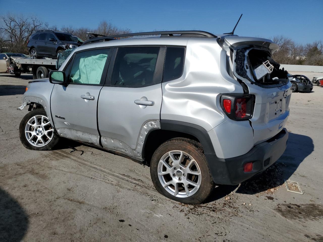2019 Jeep Renegade Latitude - Фото 2