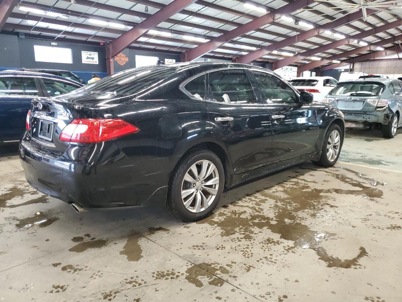 2012 Infiniti M37 X - Image 3