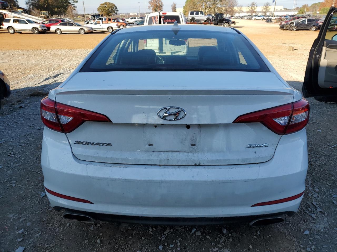 2016 Hyundai Sonata Sport Sport - Image 6