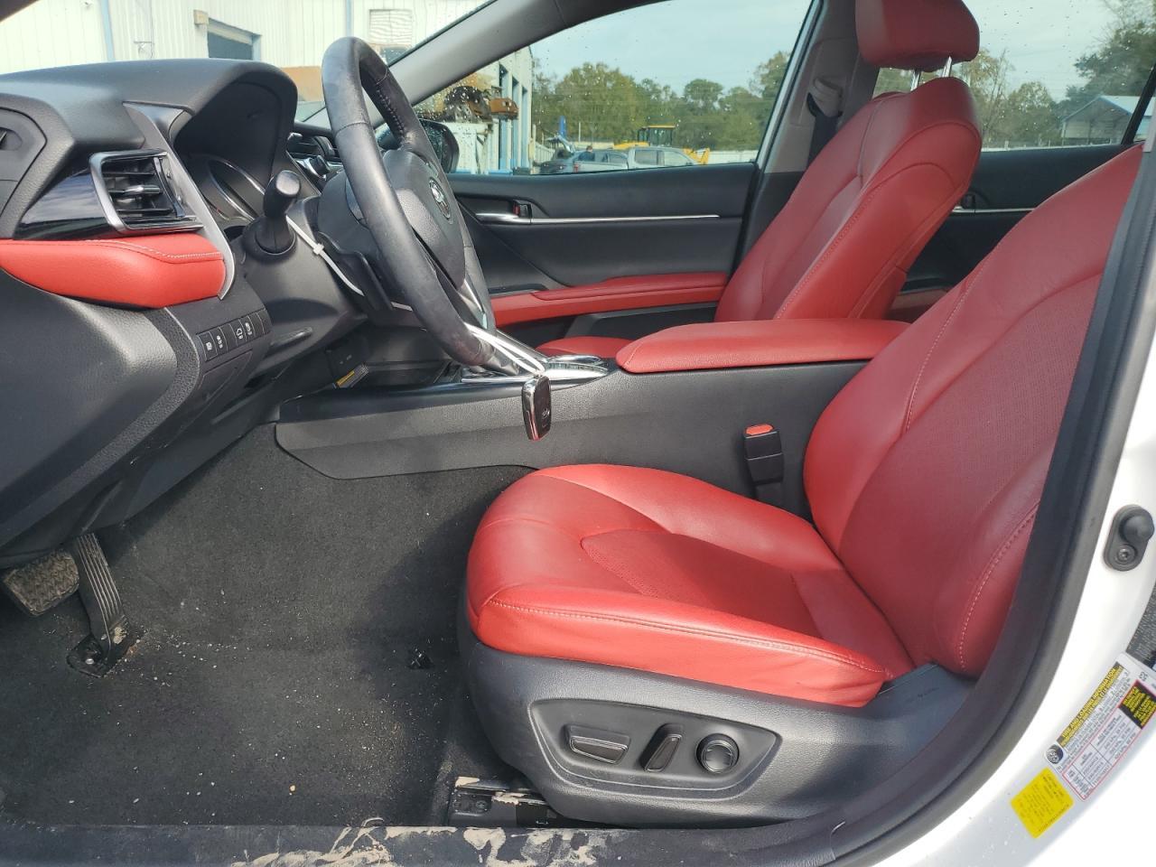 2020 Toyota Camry Xse - Фото 7