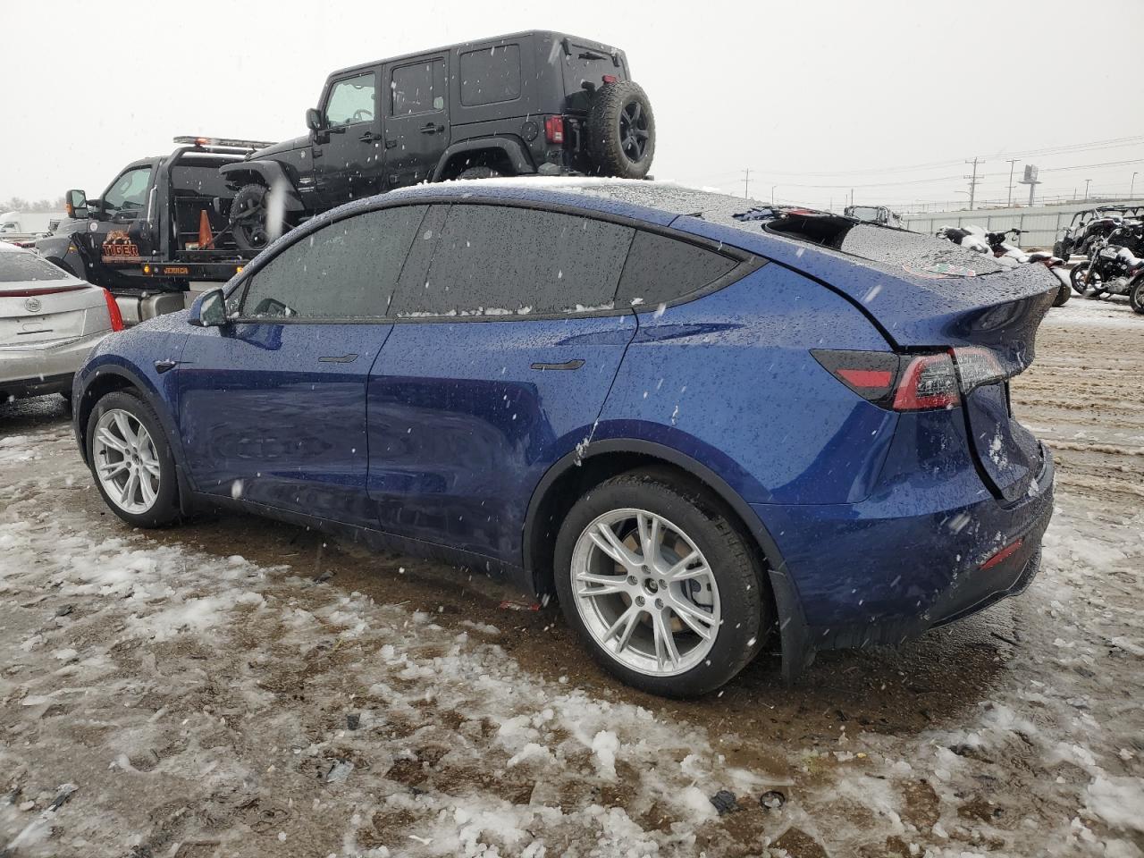 2023 Tesla Model Y - Image 2