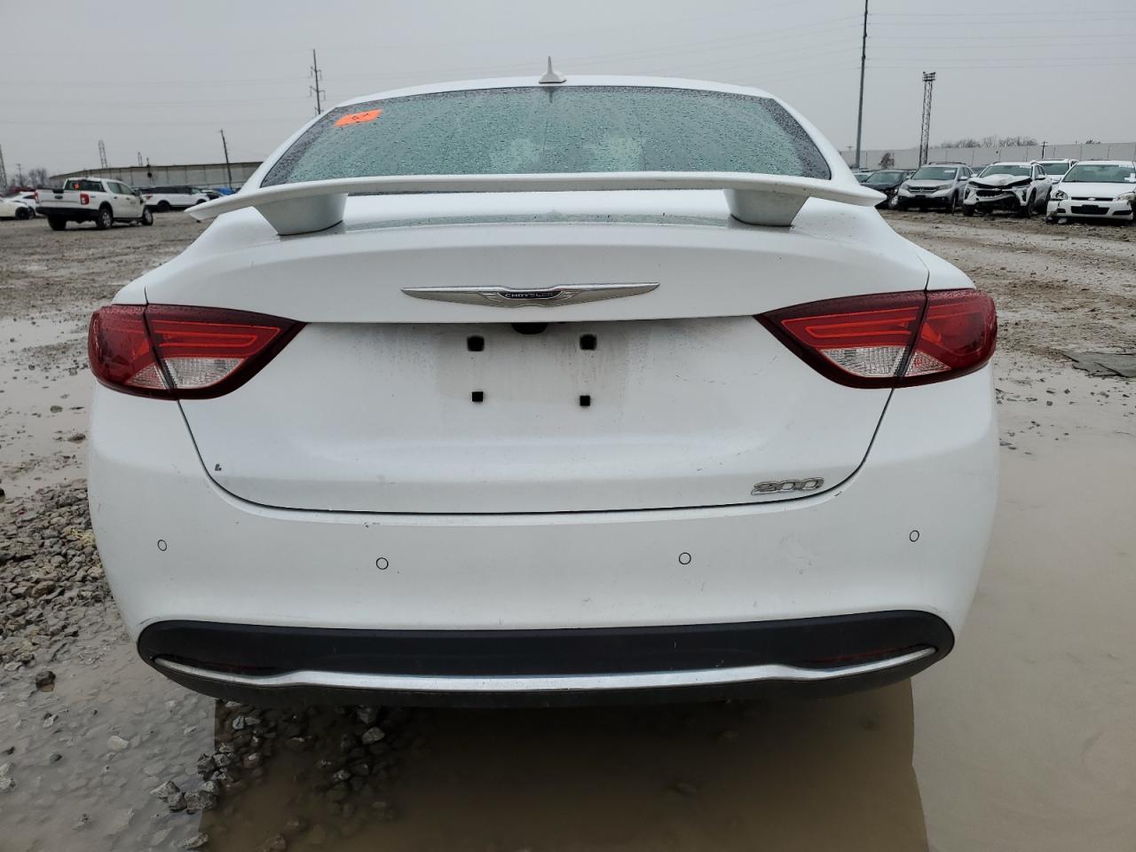 2015 Chrysler 200 Limited - Image 6
