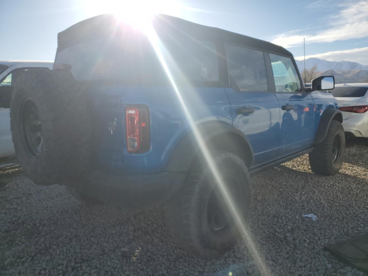 2023 Ford Bronco Base - Фото 3