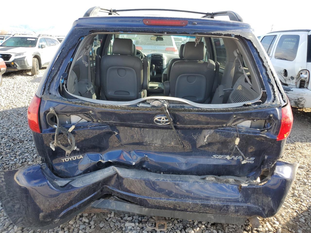 2006 Toyota Sienna Le - Фото 6