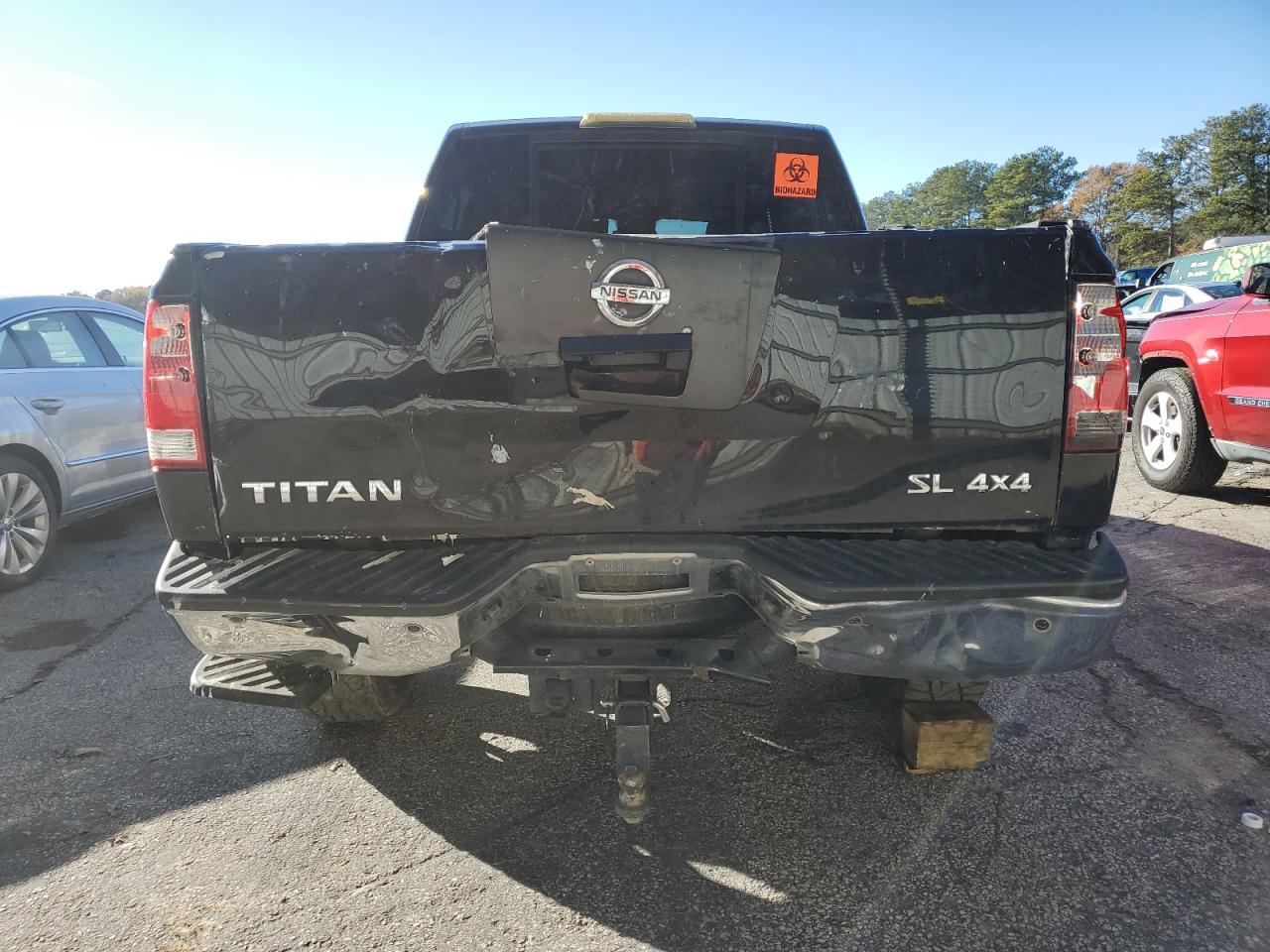 2011 Nissan Titan S - Фото 6