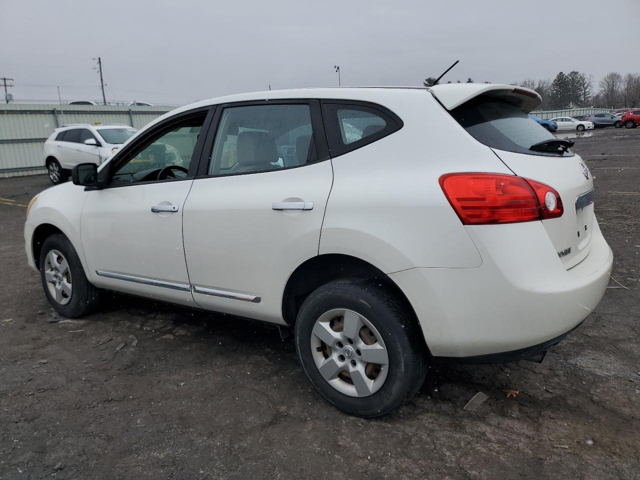 2011 Nissan Rogue S - Фото 2