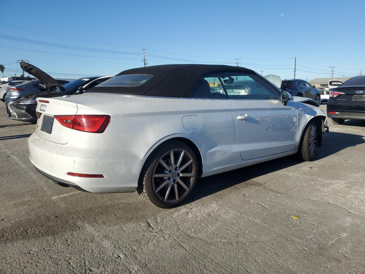 2016 Audi A3 Premium - Фото 3