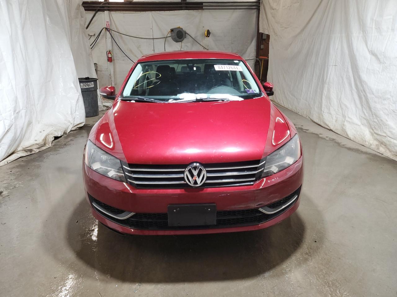 2015 Volkswagen Passat S - Image 5