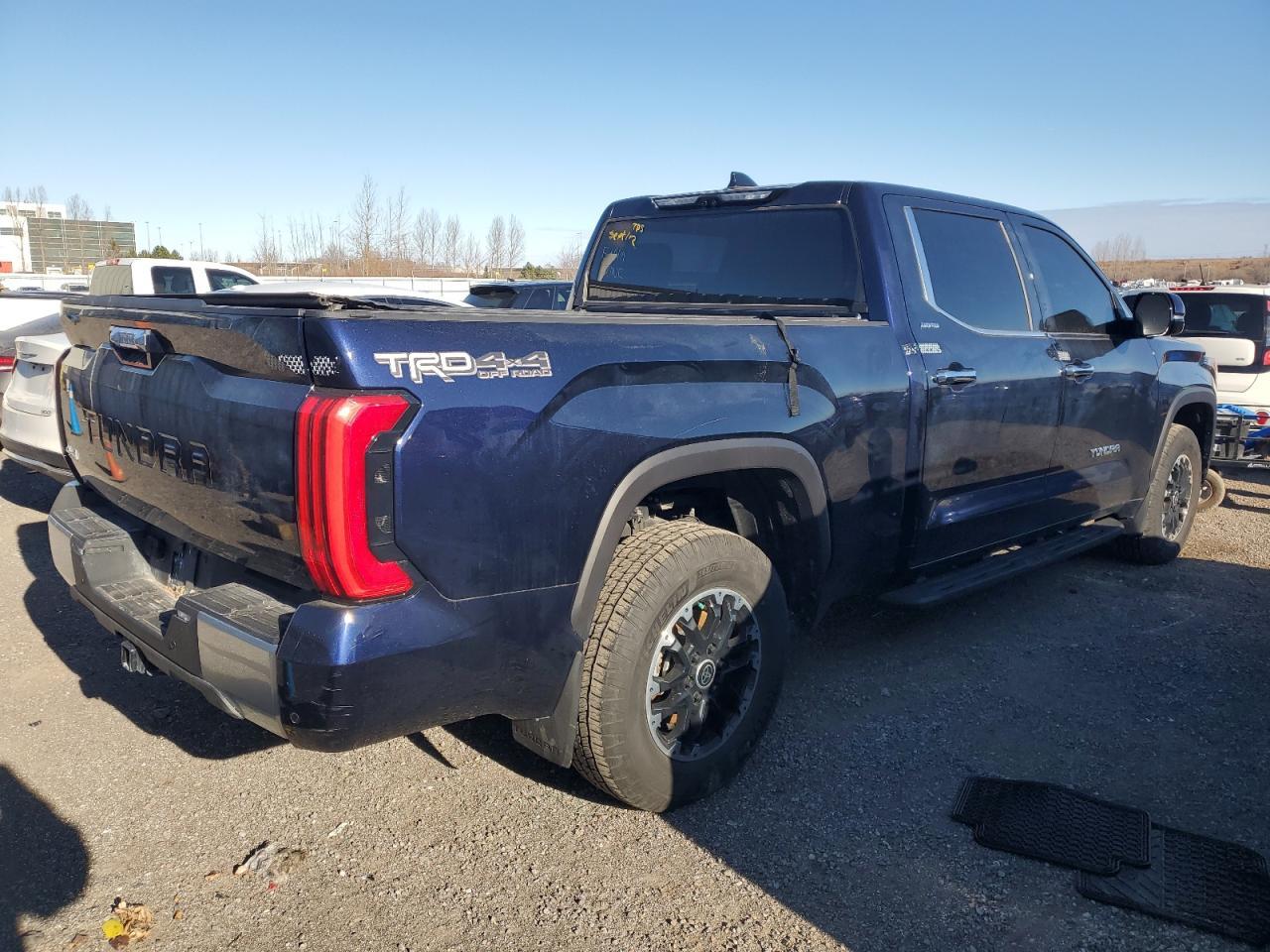 2023 Toyota Tundra Crewmax Limited - Фото 3