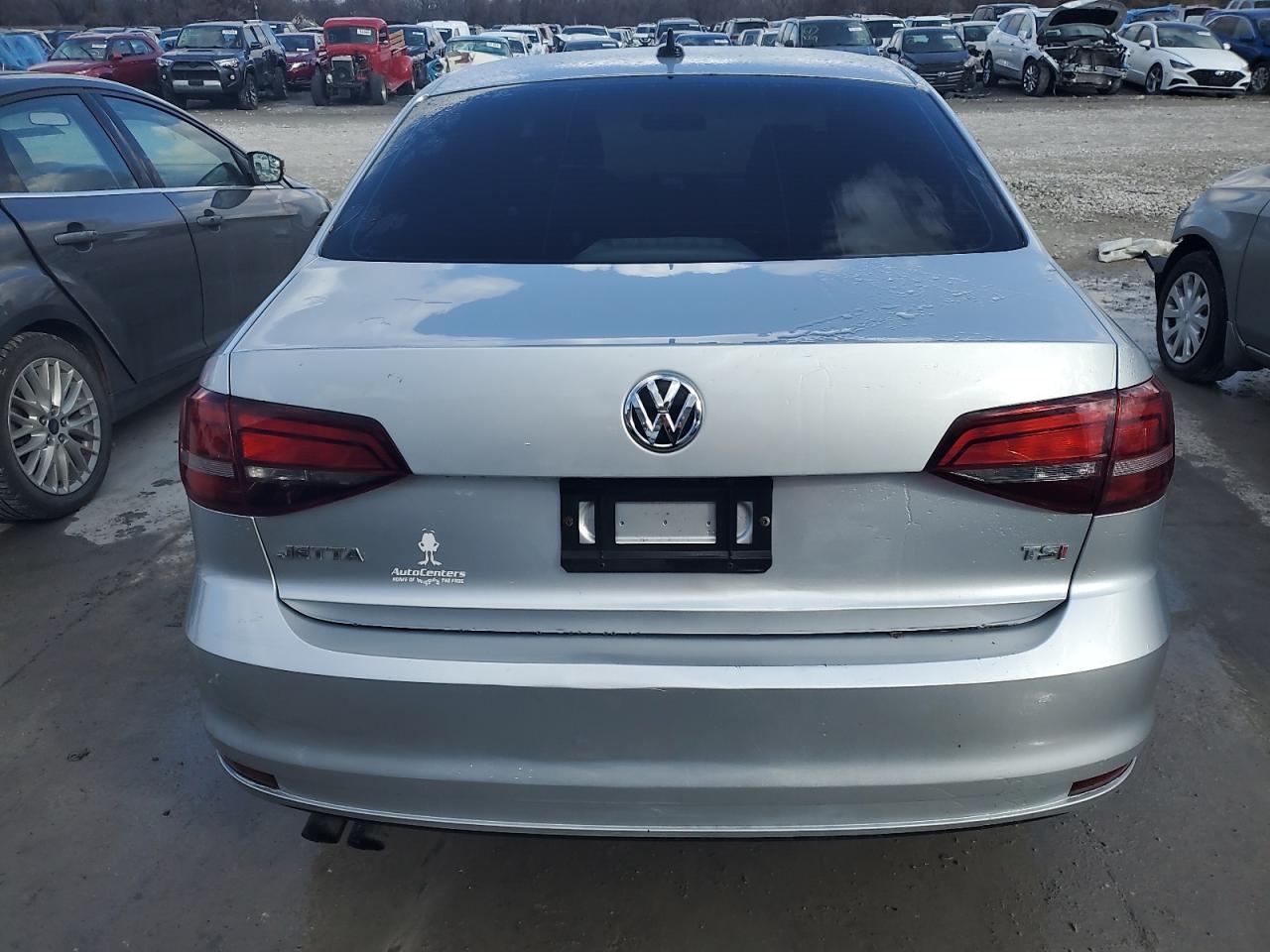 2016 Volkswagen Jetta S - Фото 6