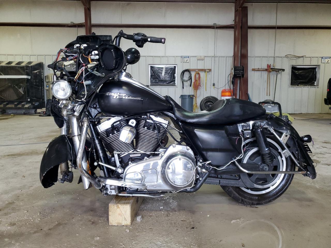 2010 Harley-Davidson Flhx - Image 3