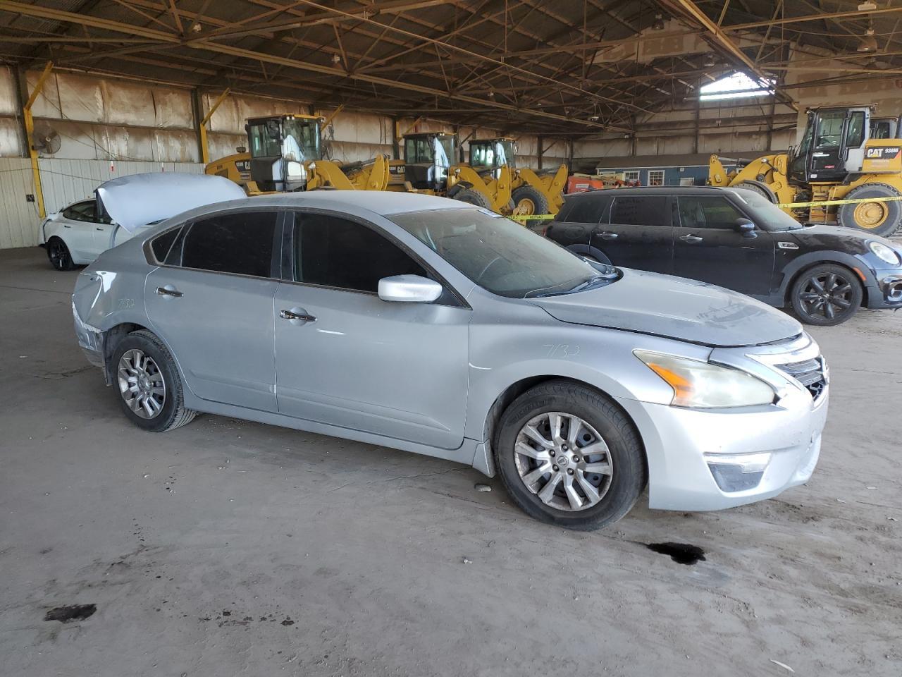 2014 Niss Altima 2.5 - Фото 4