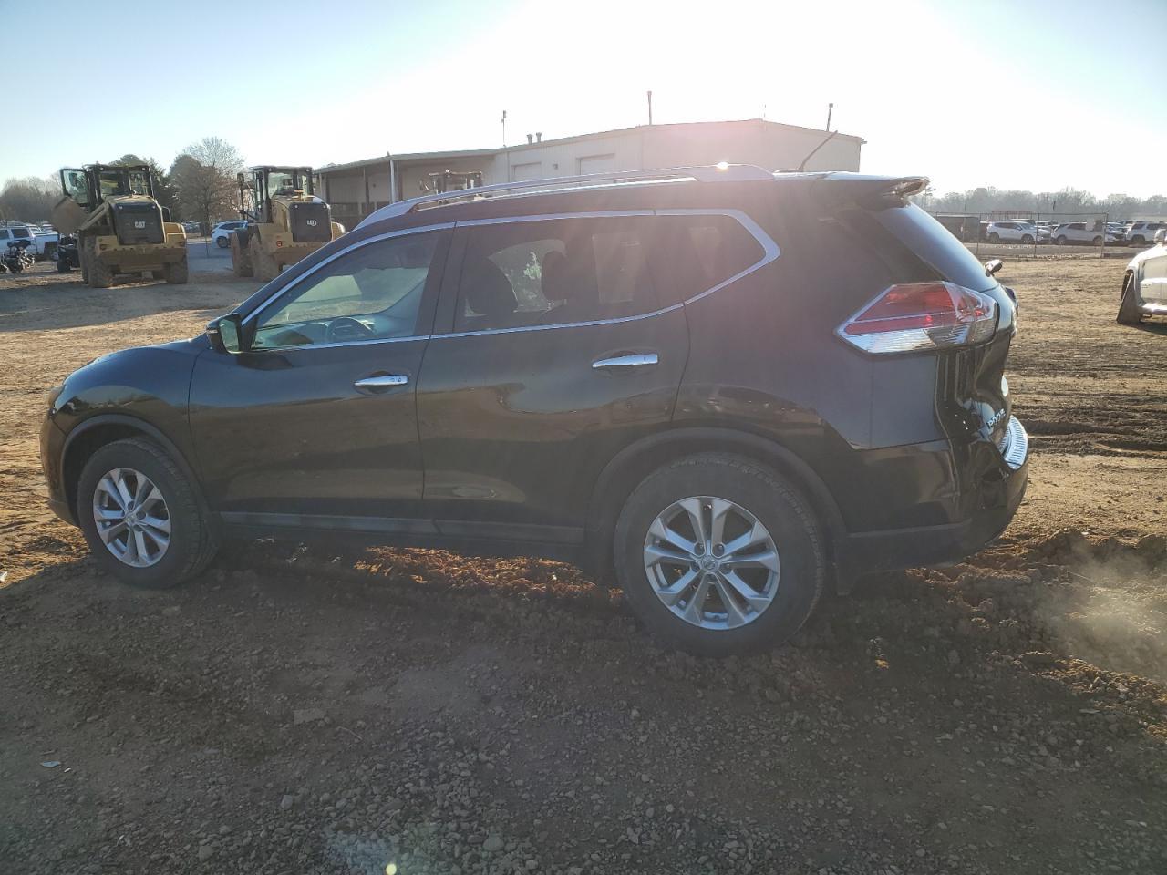 2015 Nissan Rogue S - Фото 2