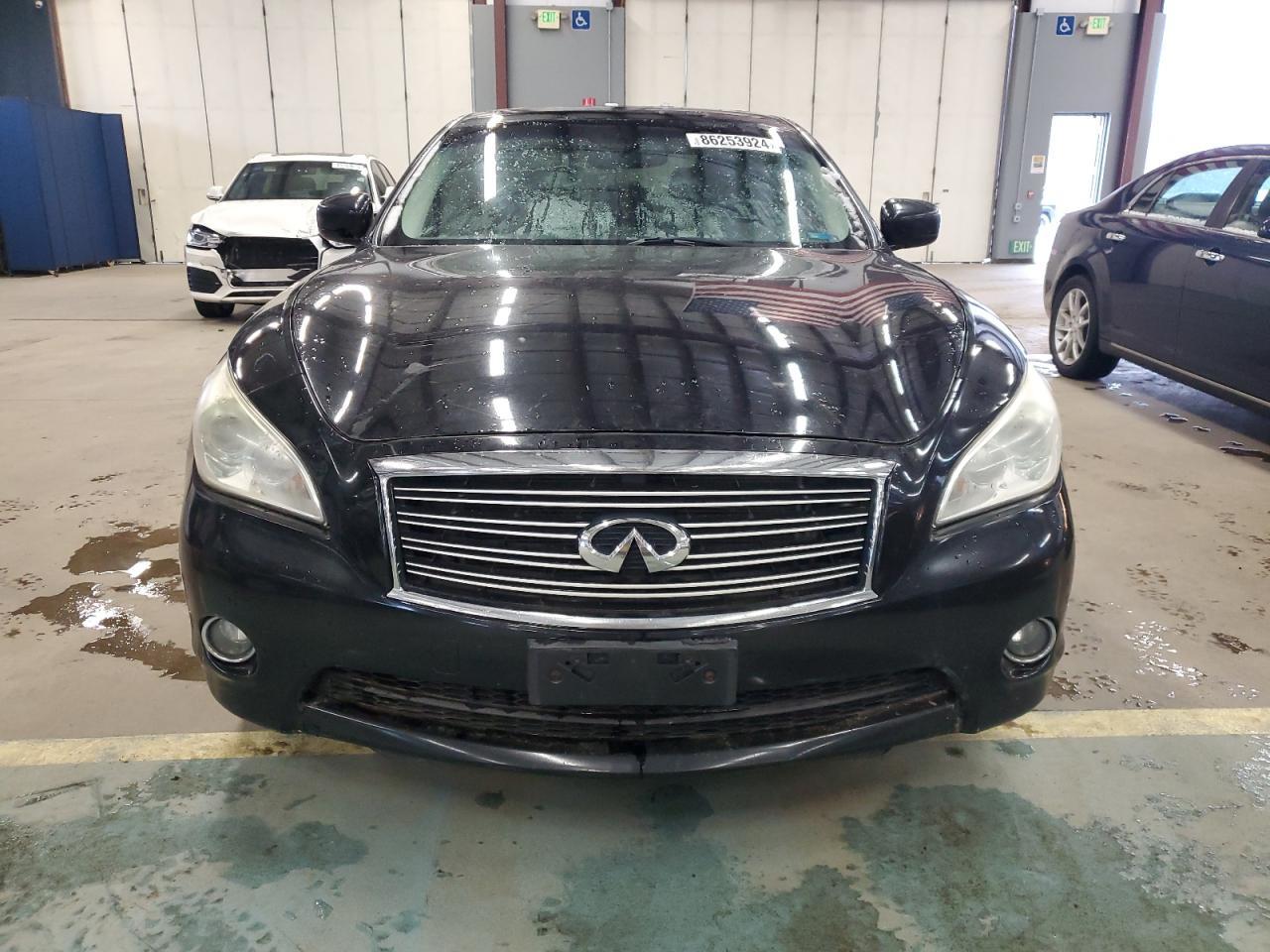 2012 Infiniti M37 X - Image 5
