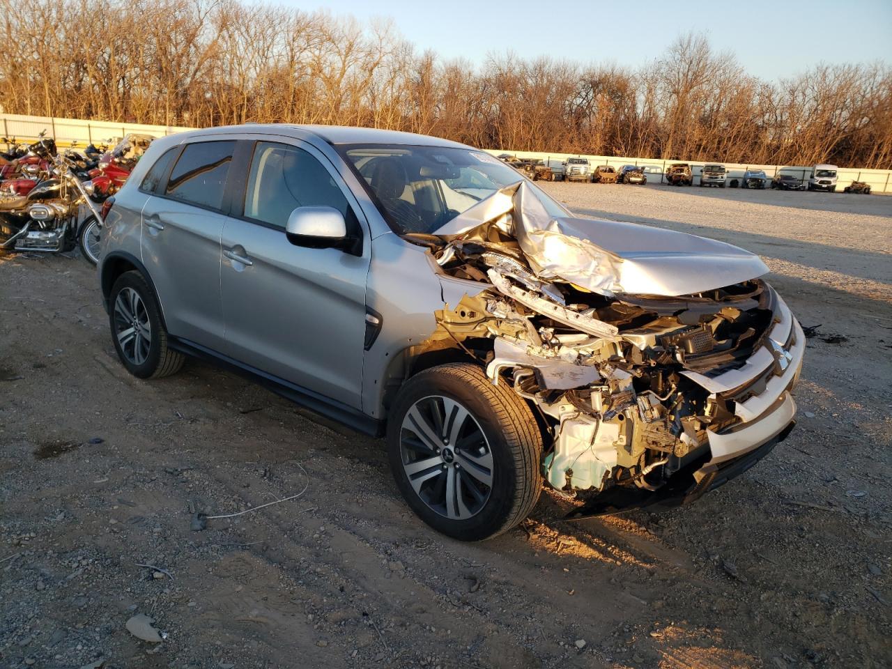 2024 Mitsubishi Outlander Sport S/Se - Фото 4