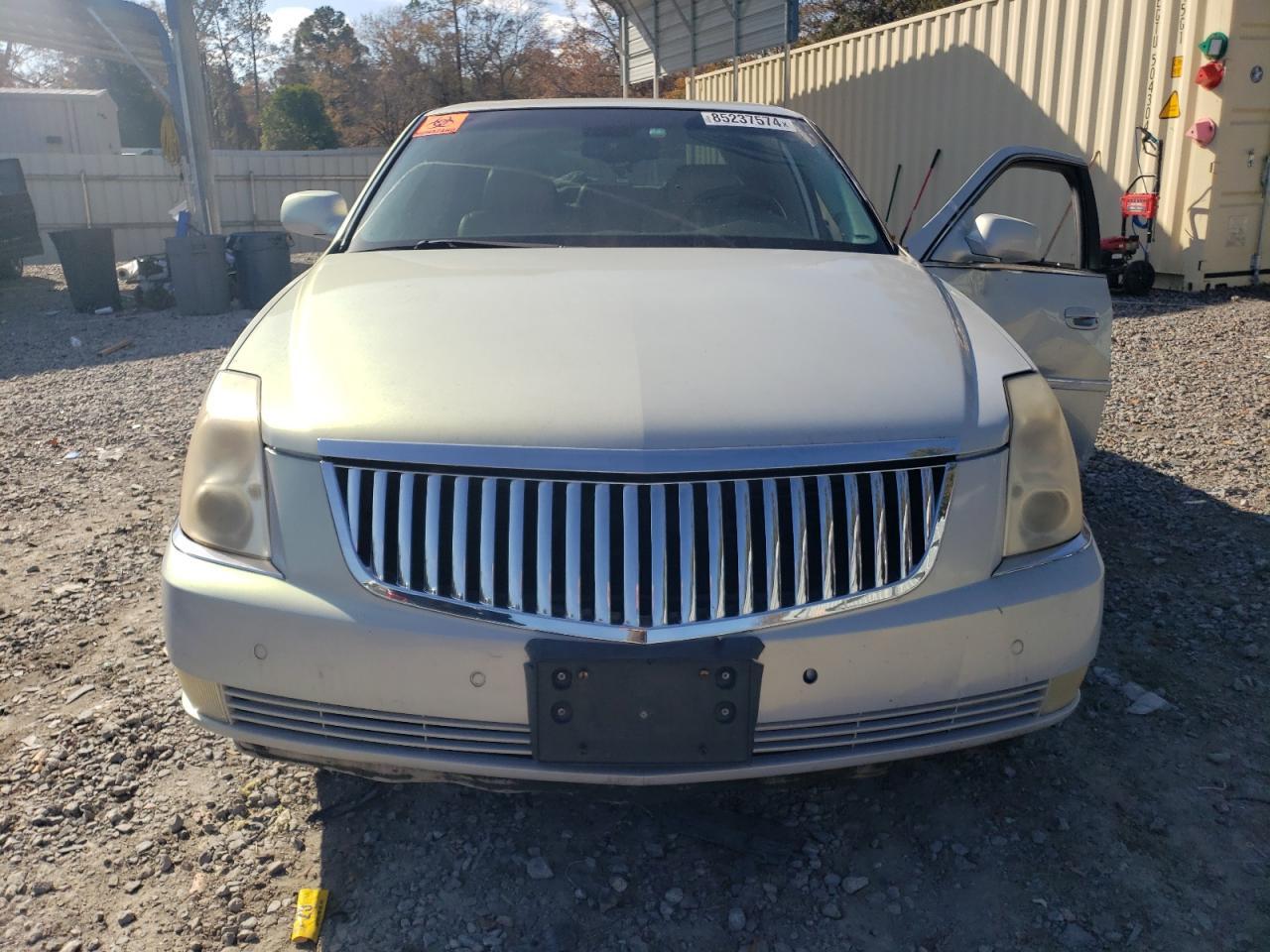 2007 Cadillac Dts - Image 5
