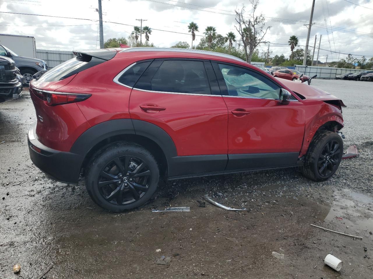 2024 Mazda Cx-30 Premium Plus - Image 3