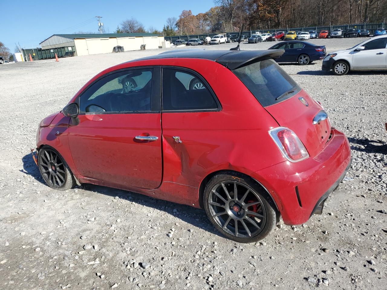 2015 Fiat 500 Abarth - Фото 2