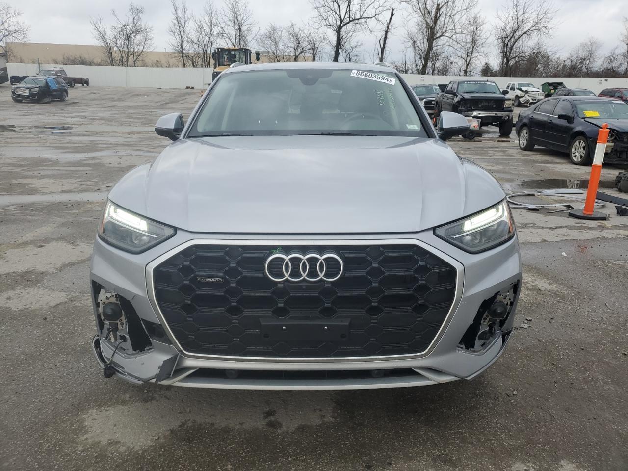 2022 Audi Q5 Premium Plus 45 - Фото 5