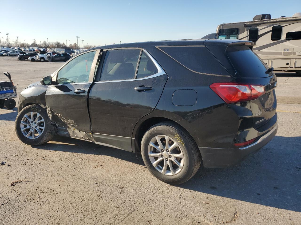 2021 Chevrolet Equinox Lt - Фото 2