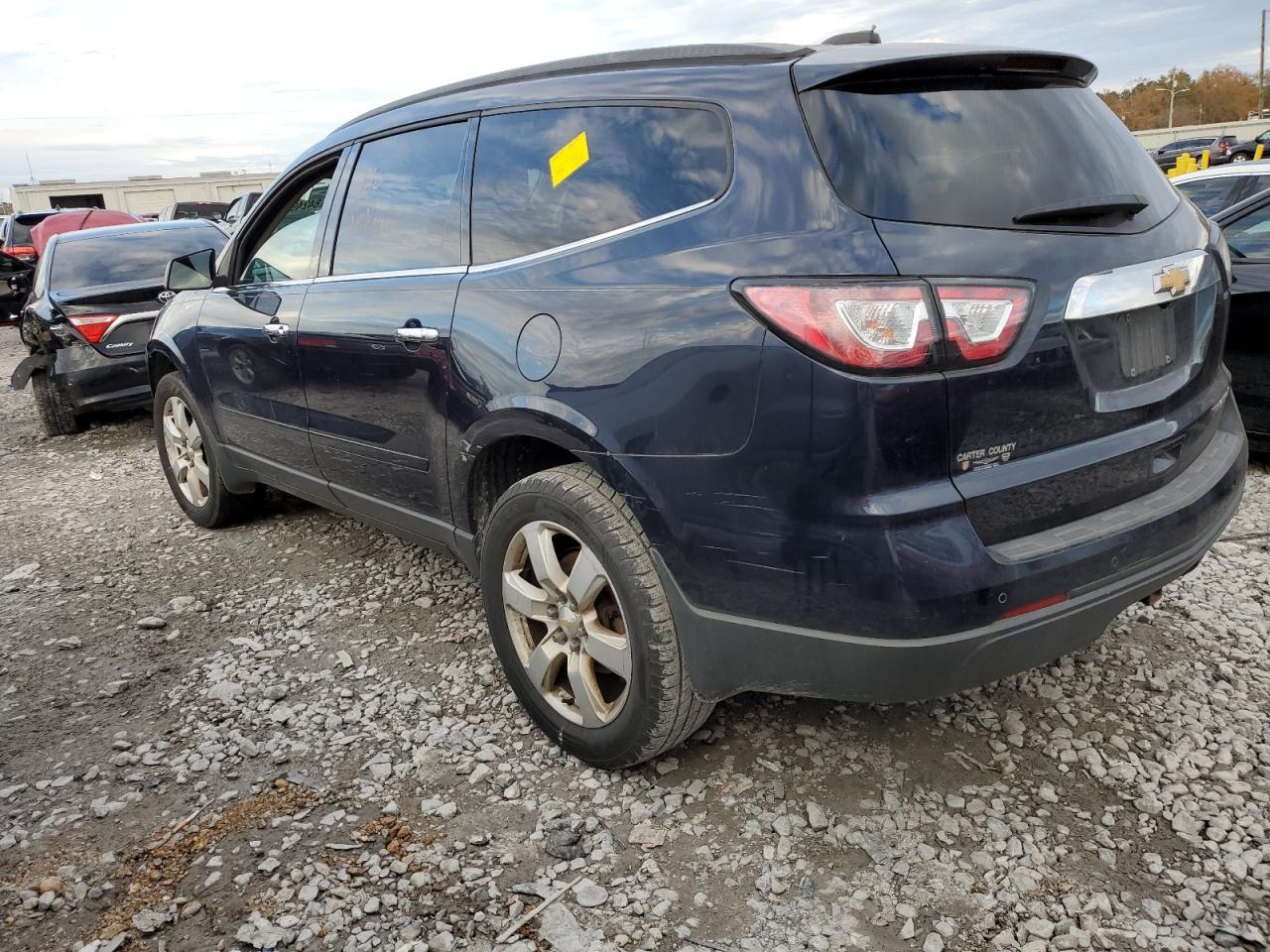 2016 Chevrolet Traverse Lt - Фото 2