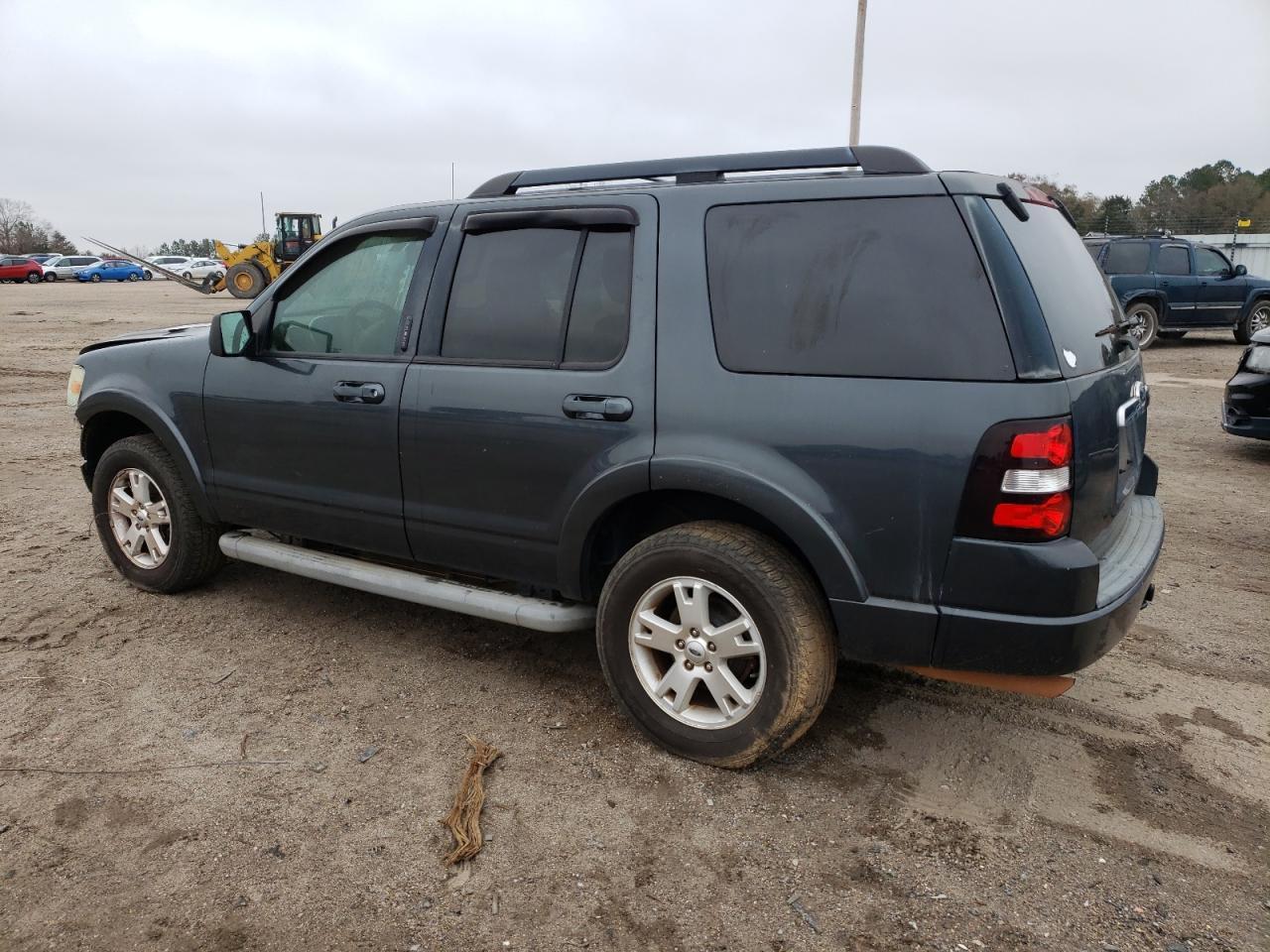 2010 Ford Explorer Xlt - Фото 2