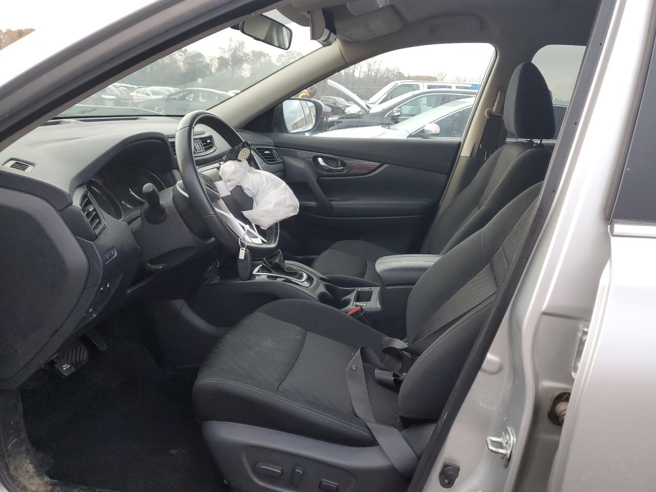 2018 Nissan Rogue S - Image 7