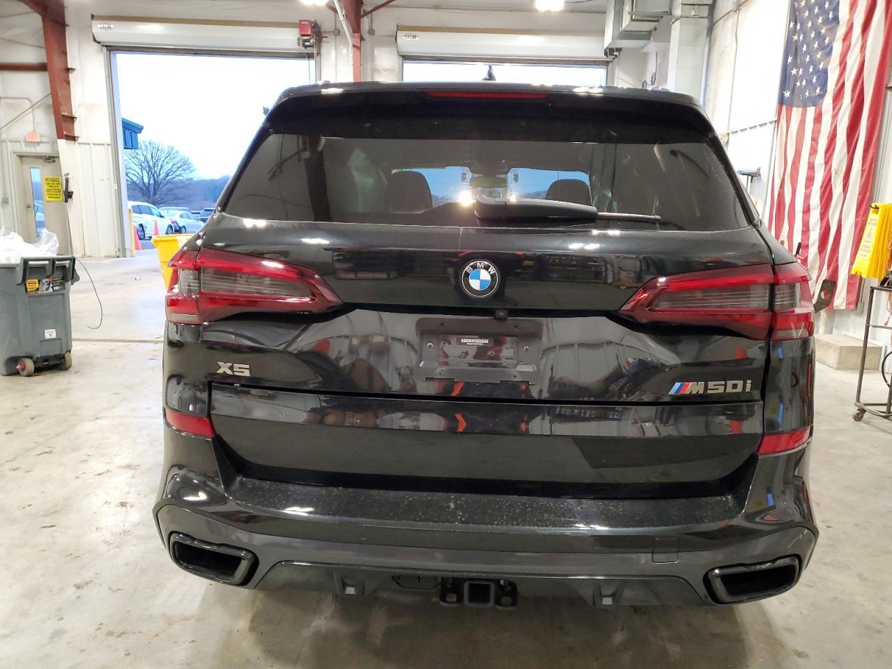 2021 BMW X5 M50I - Фото 6