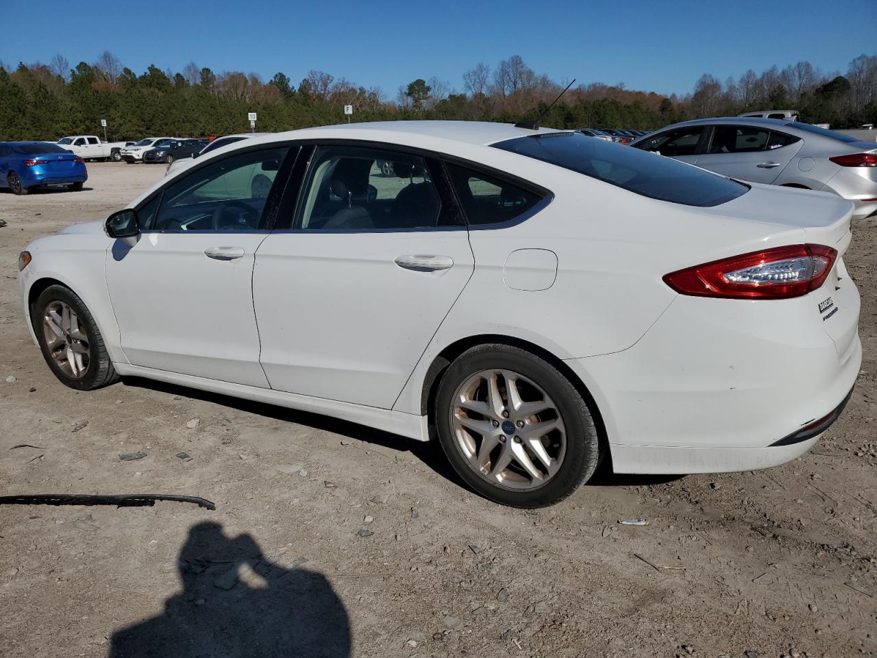 2015 Ford Fusion Se - Фото 2