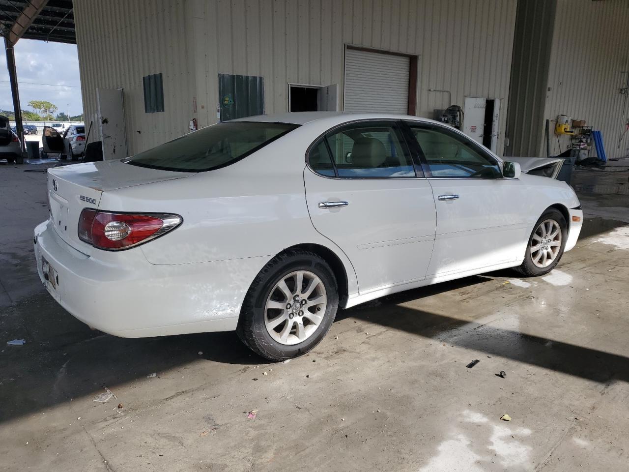 2003 Lexus Es 300 - Image 3