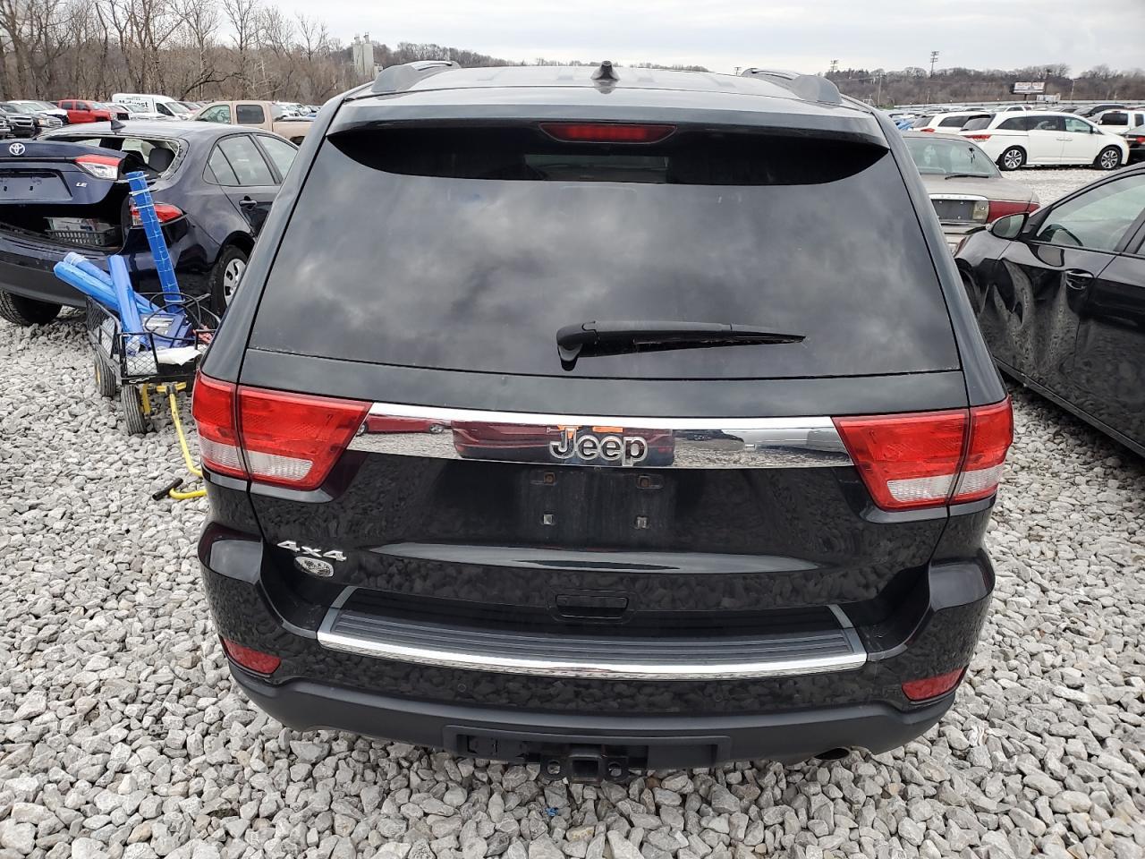 2013 Jeep Grand Cherokee Overland - Фото 6