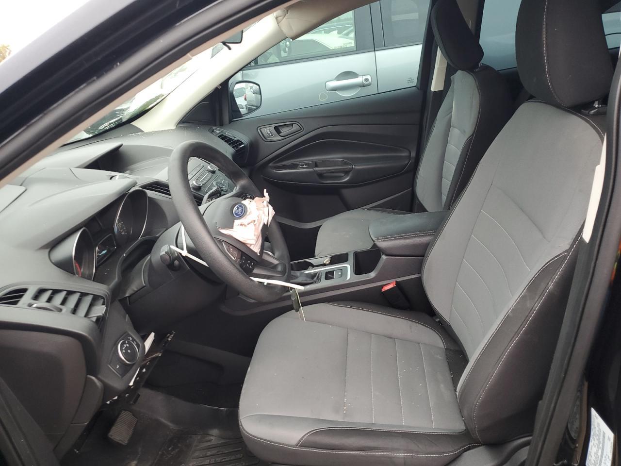 2019 Ford Escape S - Image 7