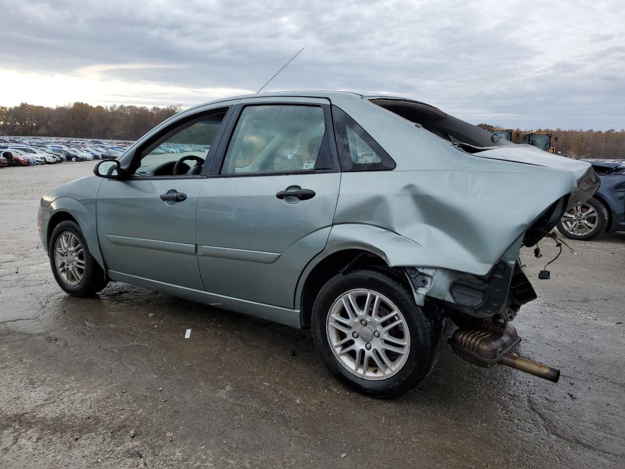 2005 Ford Focus Zx4 - Фото 2