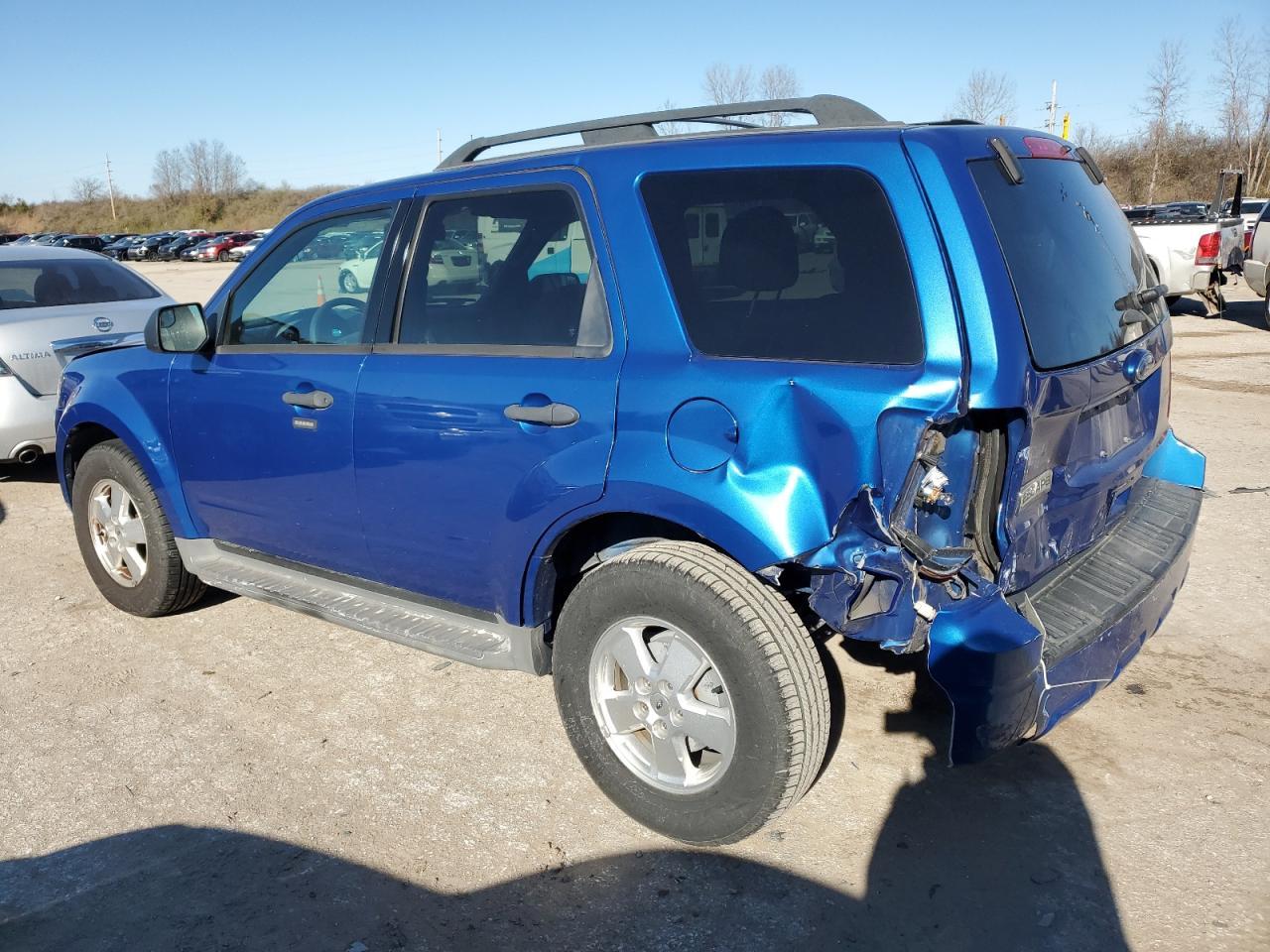 2011 Ford Escape Xlt - Фото 2