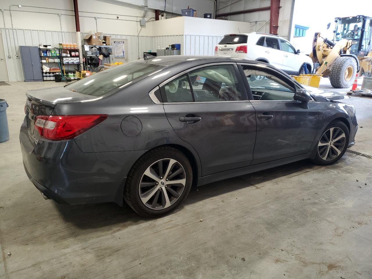 2019 Subaru Legacy 3.6R Limited - Фото 3