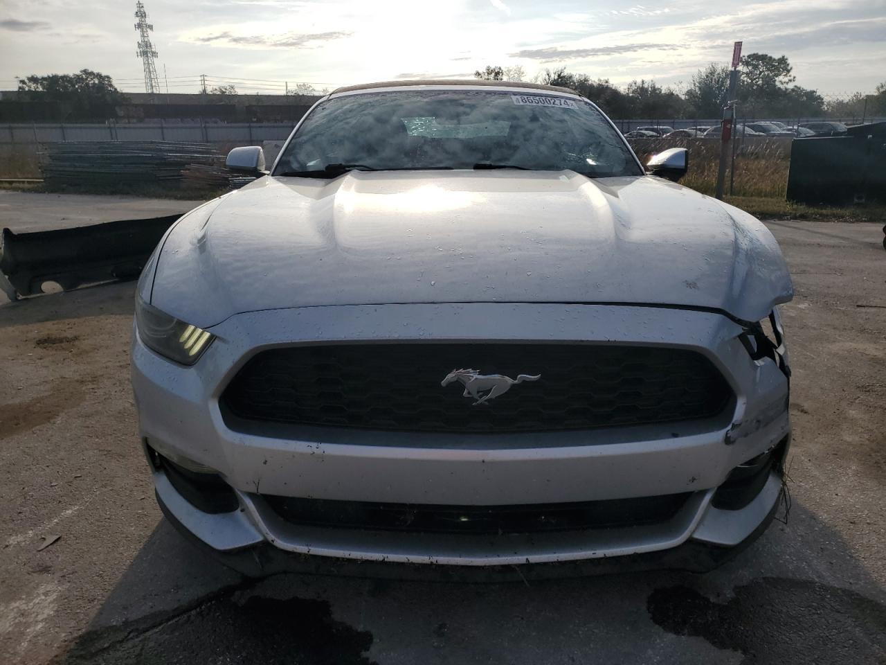 2015 Ford Mustang - Image 5